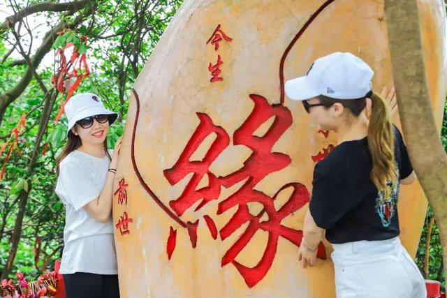 姐妹美食你畅游观音山,最好、美景、美滋滋族吃哪花带少数民族美味里图片