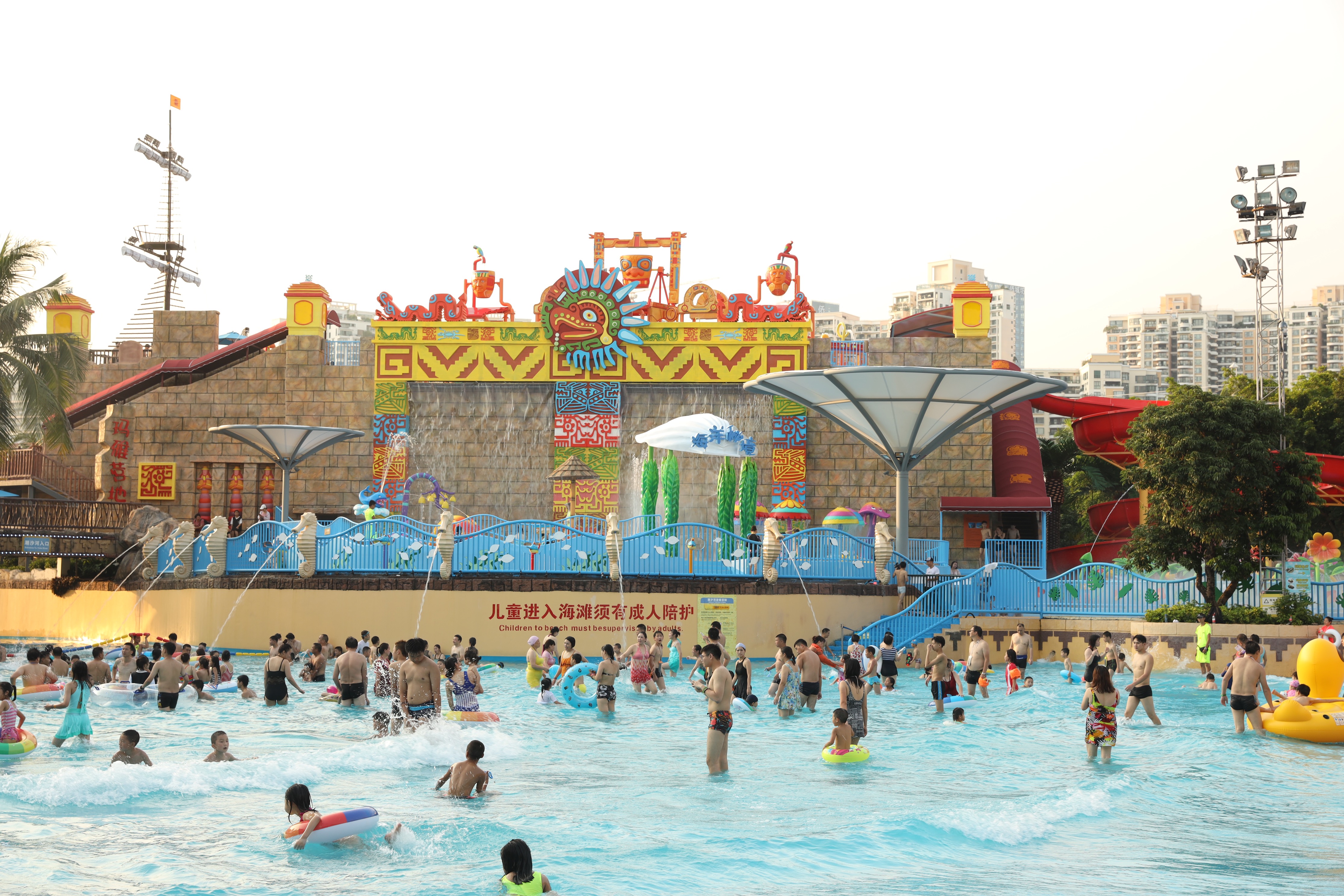 匠星厂牌当红艺人唱响玛雅水公园深圳欢乐谷今夏音乐盛事再掀高潮