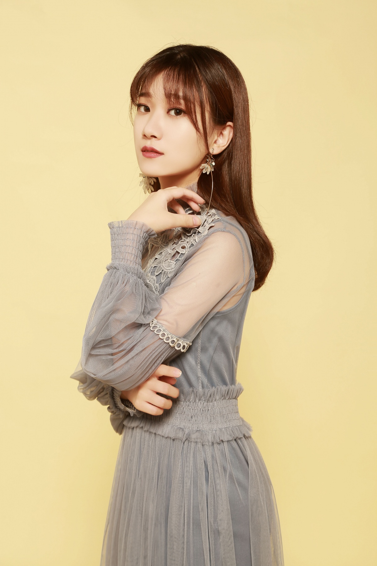 出生于哈尔滨中国内地女歌手王梓钰(lian)嗓音时而温婉,时而大气,高音