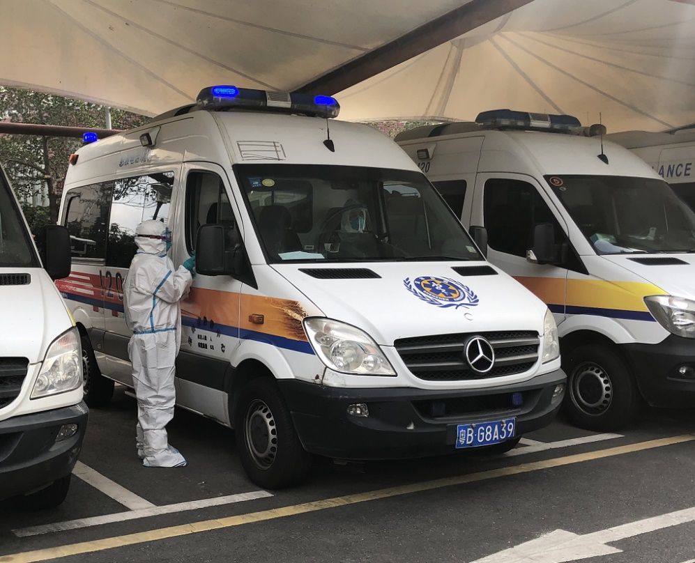 吹响"战疫"的号角 奔跑在"战疫"前线的深圳120急救人