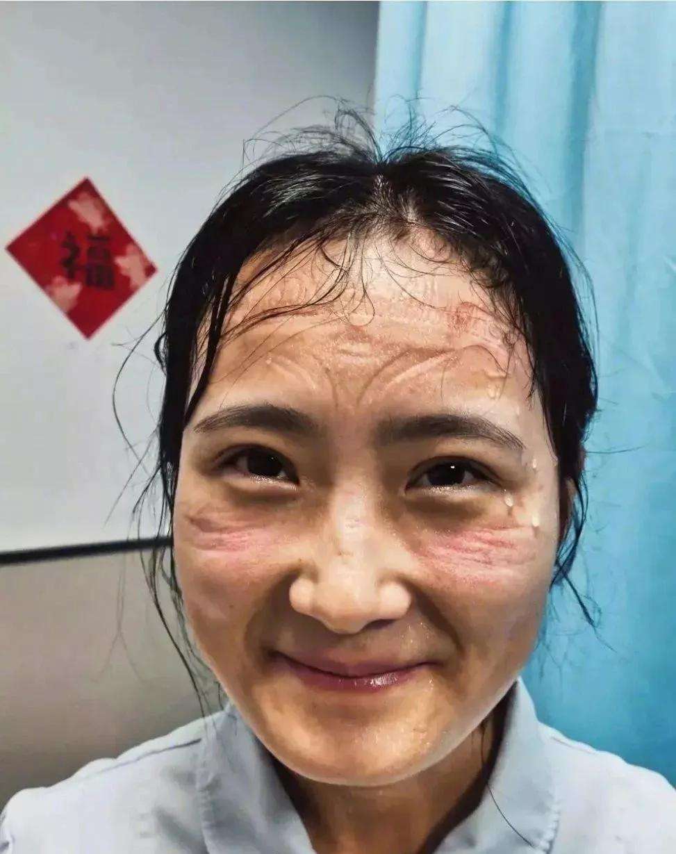 世界卫生组织组织总干事谭德塞也不由得向中国医护人员表达自己的敬意