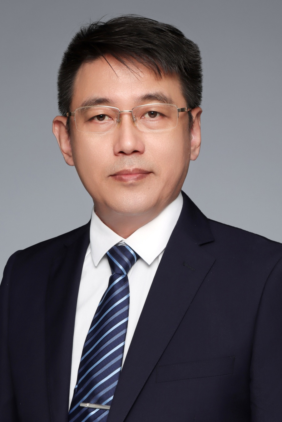 (孙海东,医学博士,主任医师,硕士生导师,现任广州中医药大学深圳医院