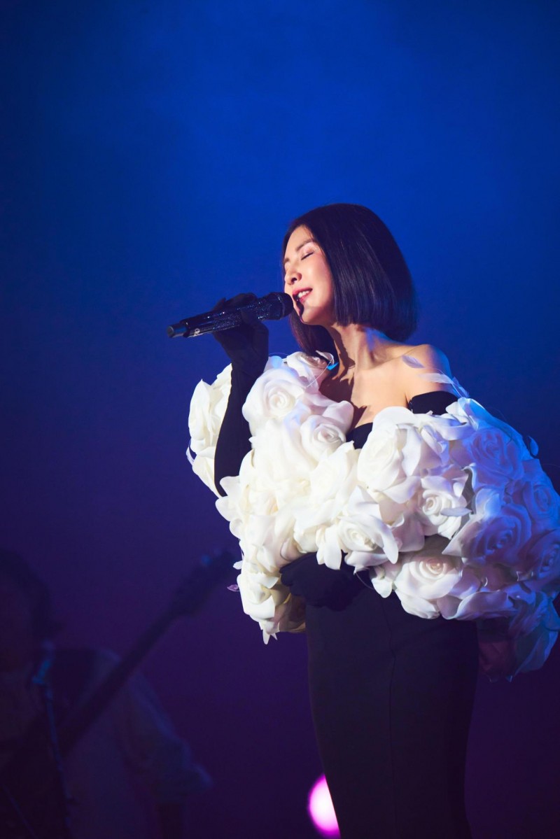 许茹芸深圳演唱会圆满落幕,现场分享爱情故事与人生经历感动满满