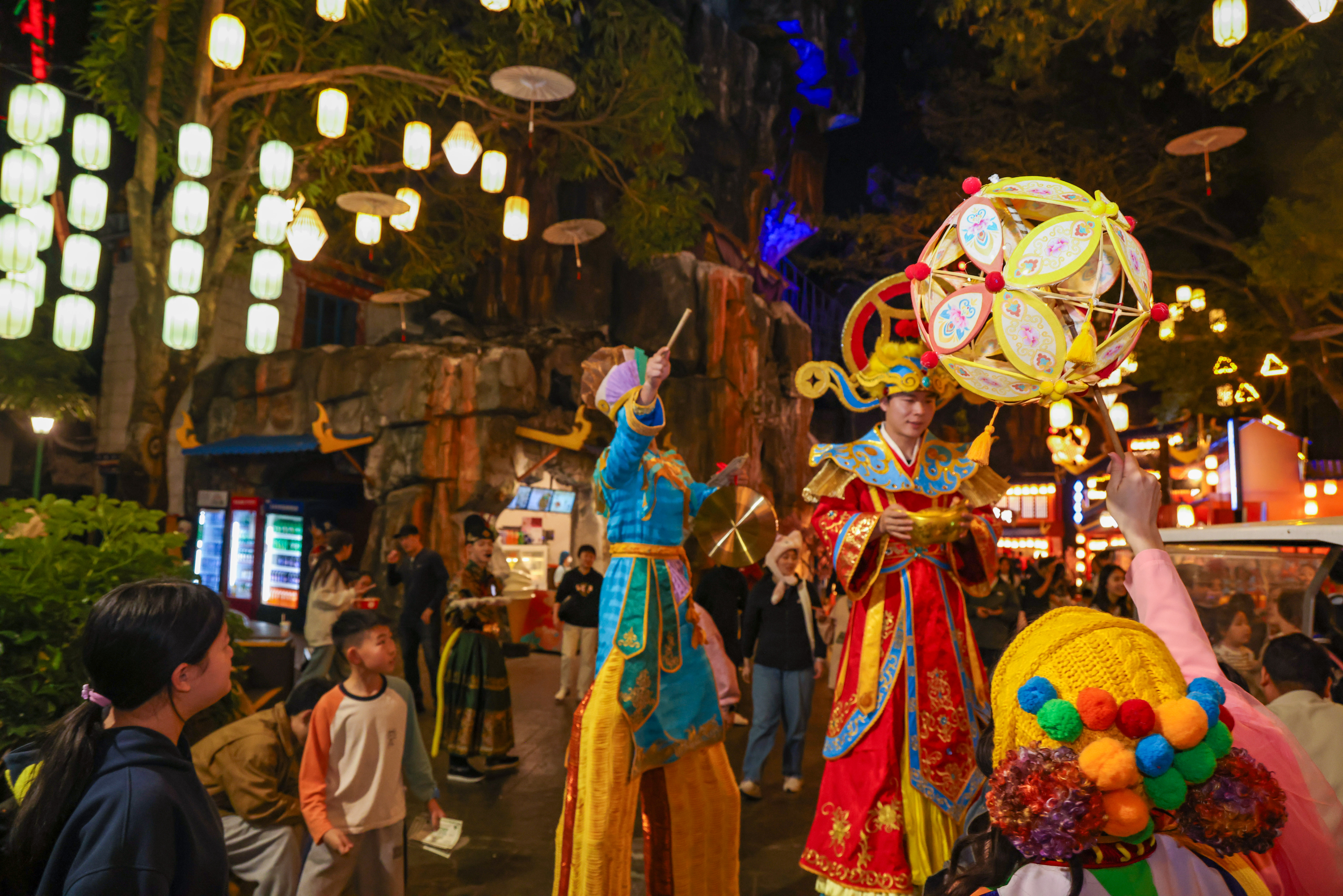 幻城演艺 (2).jpg